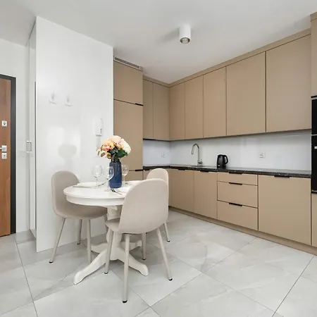 Stylish One Bedroom In By Renters アパート