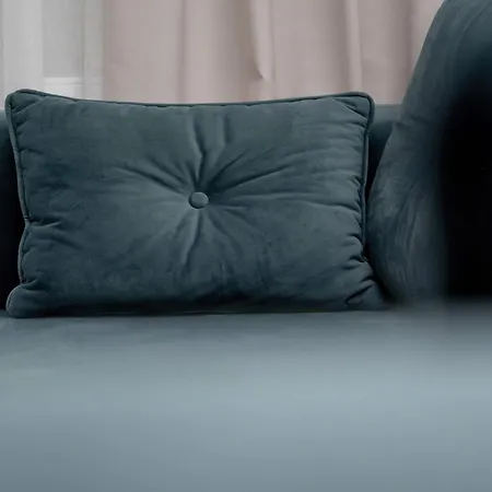 Stylish One Bedroom In By Renters * Вроцлав