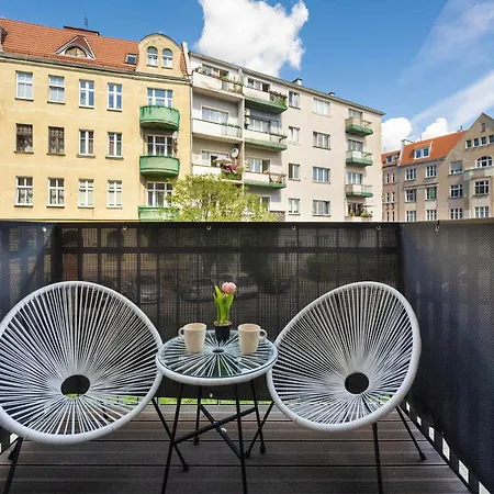 Апартаменты Stylish One Bedroom In By Renters